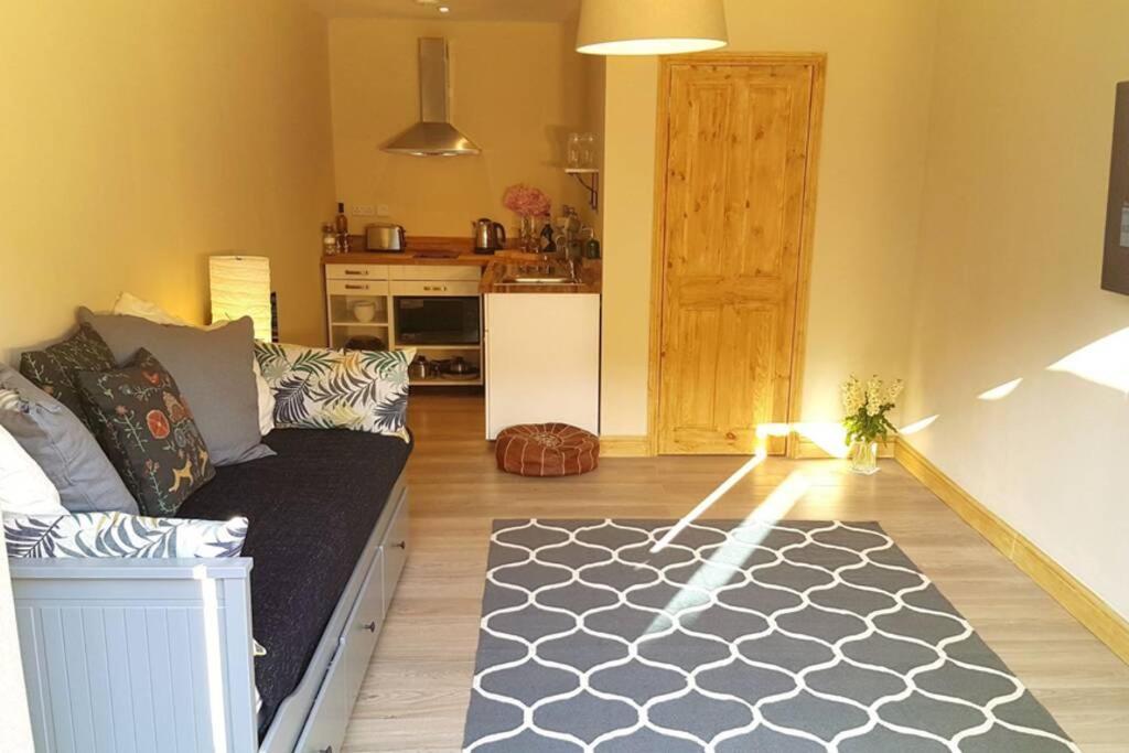 Bristol Little House Apartment Exterior photo